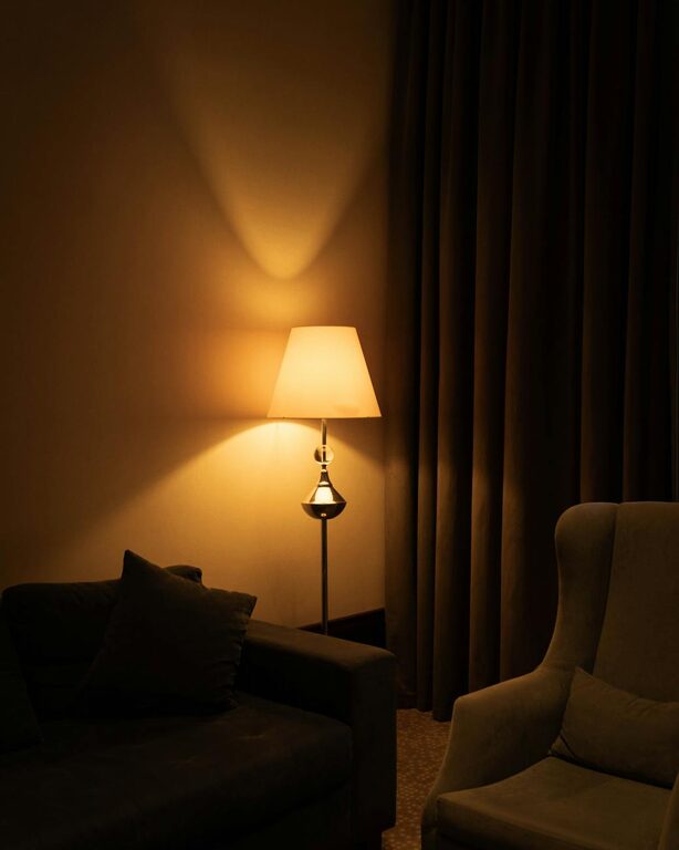 Tips for Creating a Cosy and Inviting Living Room on a Budget